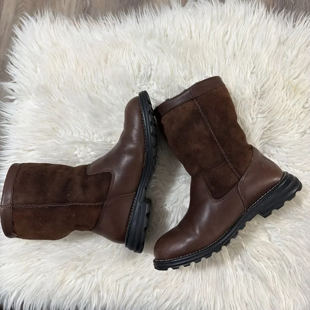 UGG cozy brown